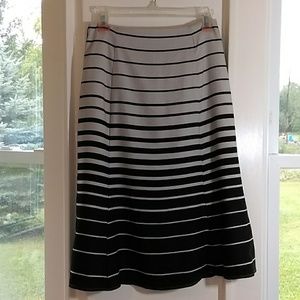 NWT SHERRY TAYLOR BLACK/KHAKI SKIRT SIZE SMALL
